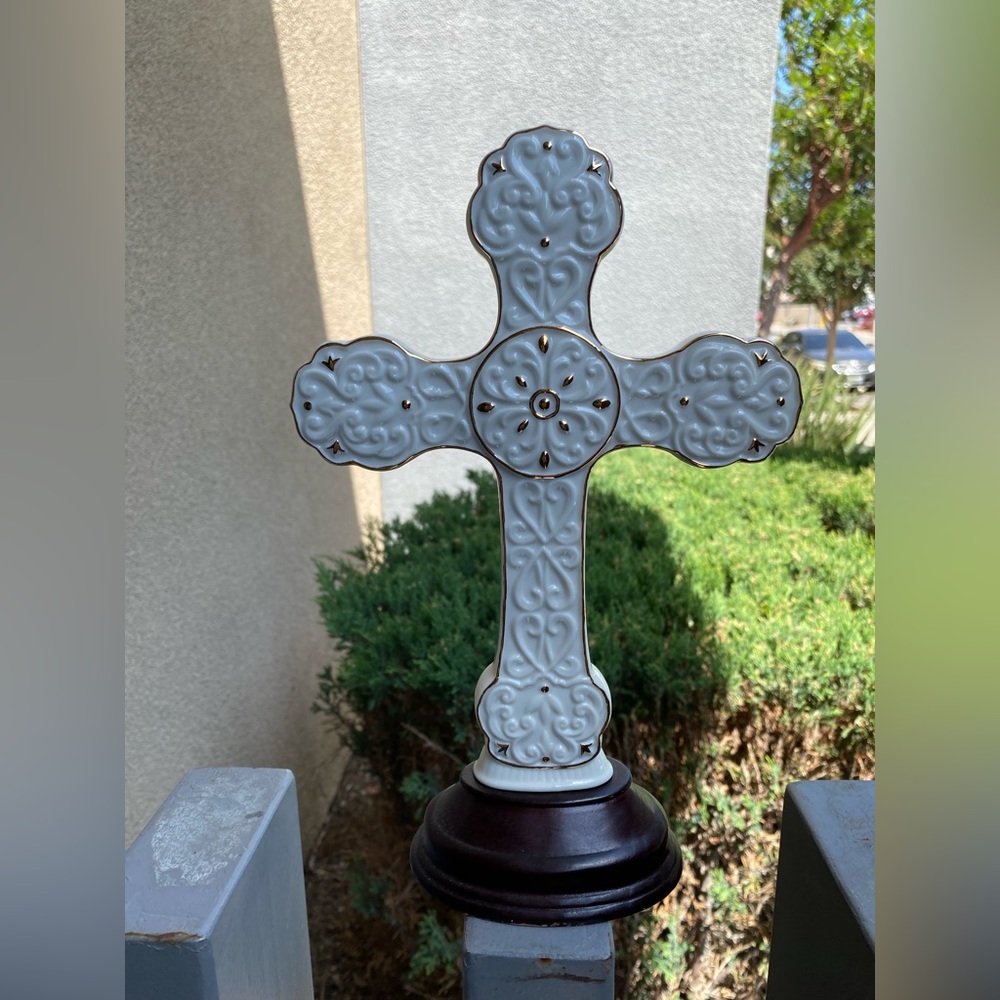 Decorative White Ceramic Cross on Wooden Base